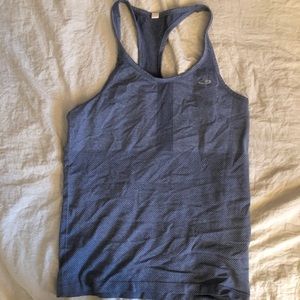 Athletic top size small